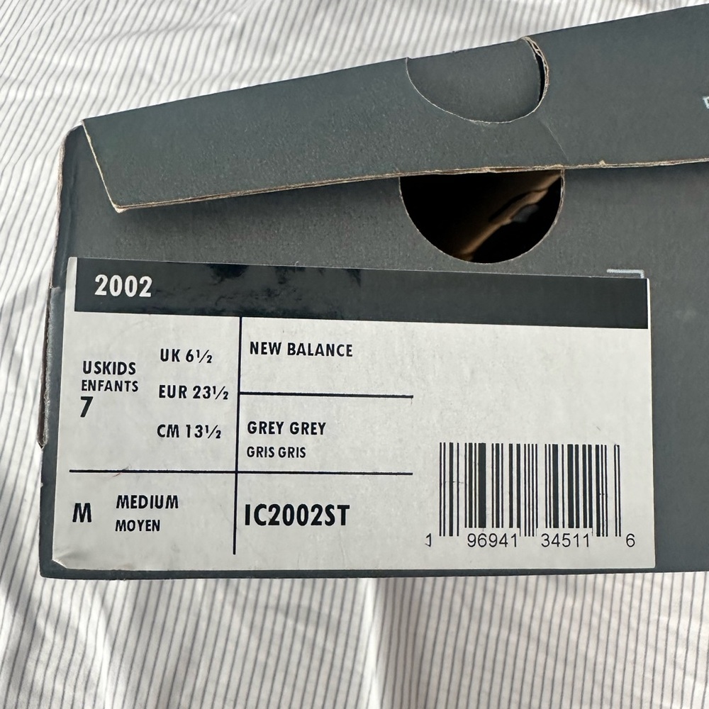 New Balance 2002 - Picture 6 of 6